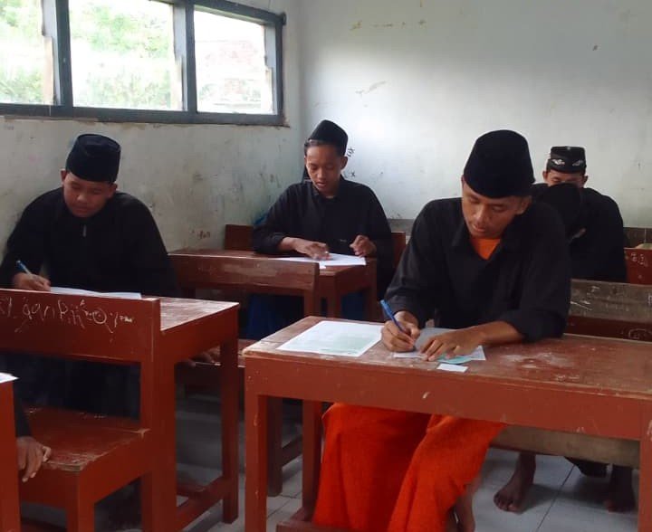 Tingkatkan Kualitas Santri, MDT Nurul Ainy Gelar Ujian Akhir